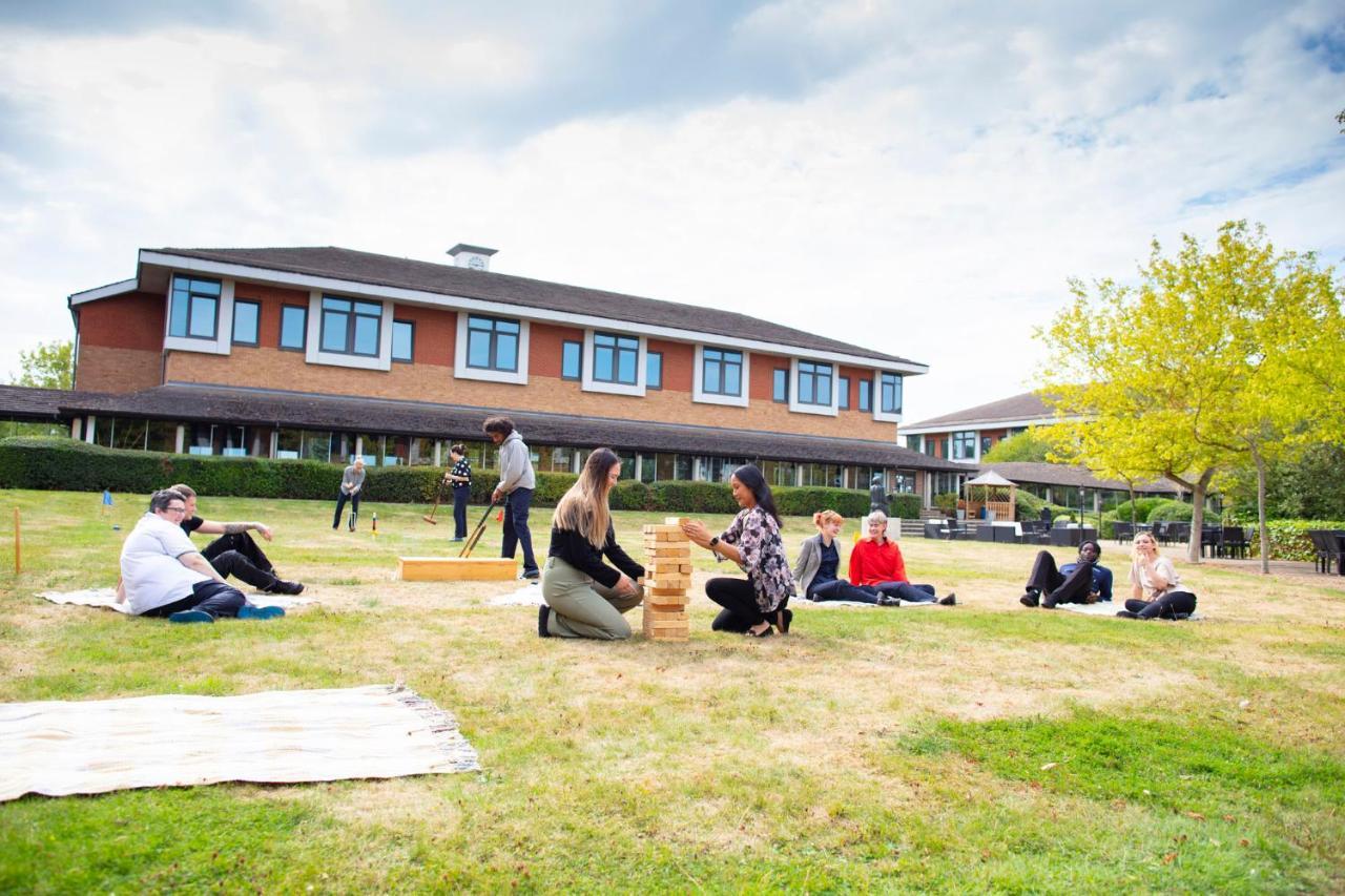 מלון מילטון קינס Kents Hill Park Training & Conference Centre מראה חיצוני תמונה