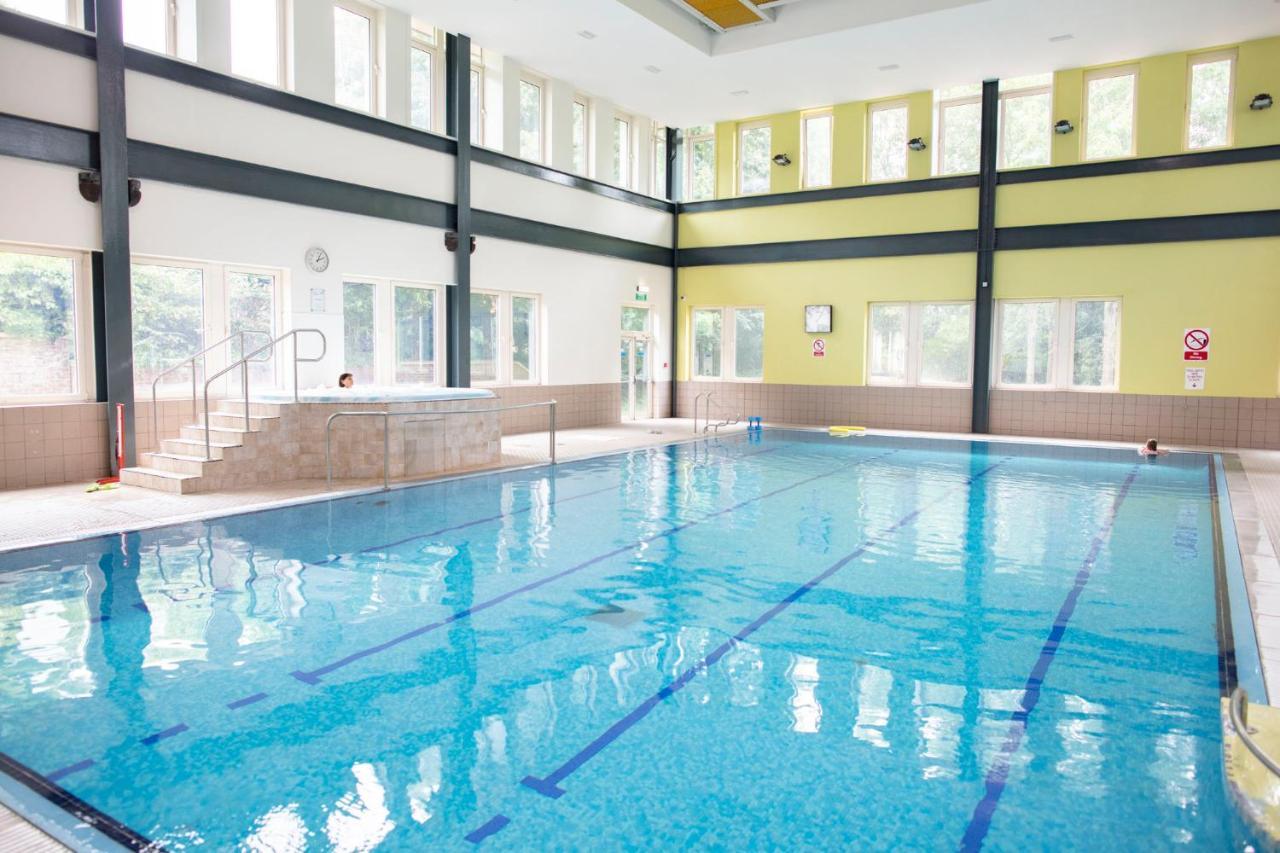 מלון מילטון קינס Kents Hill Park Training & Conference Centre מראה חיצוני תמונה