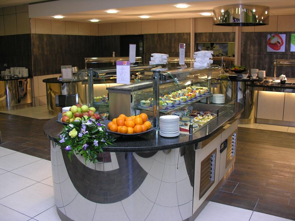 מלון מילטון קינס Kents Hill Park Training & Conference Centre מראה חיצוני תמונה